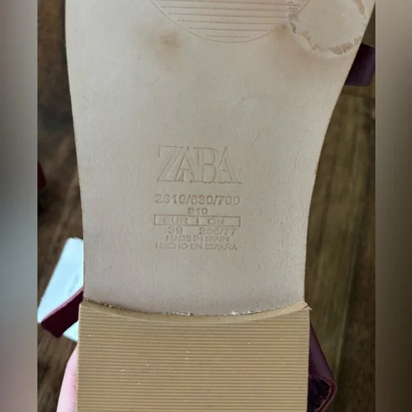 NWT Zara Burgundy Leather Cage (Fisherman) Sandals - Picture 4 of 5